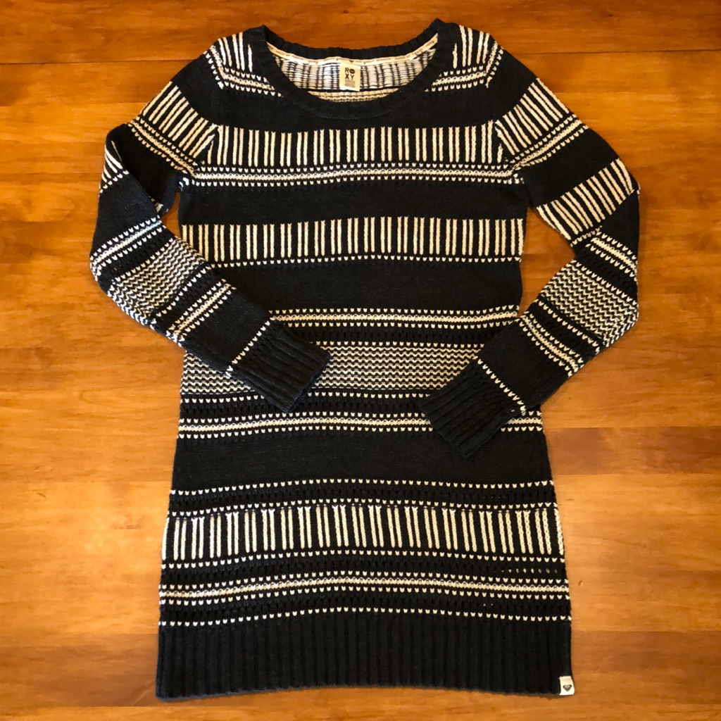 Roxy Sweater Dress Long Sweater Size M Dark Gray White Knit Boho Bohemian Euc